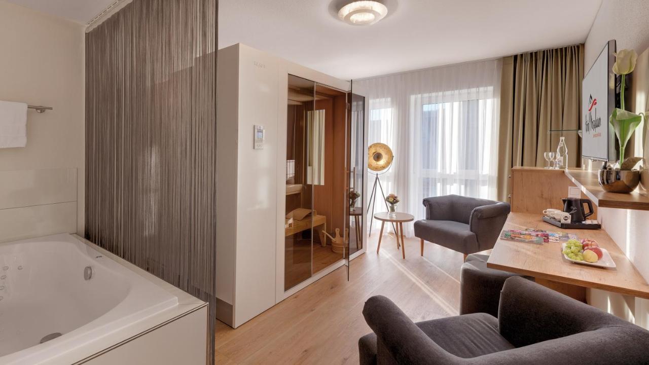 Suite Sauna,776515381:JPEG